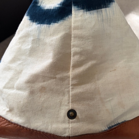 Shibori Indigo Travel Bag - Picture 7 of 8